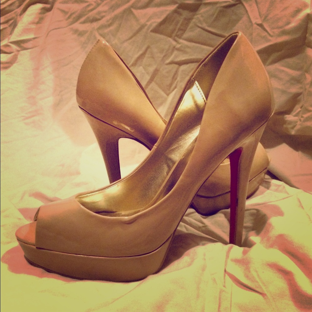 Sexy open toe tan heels size 10